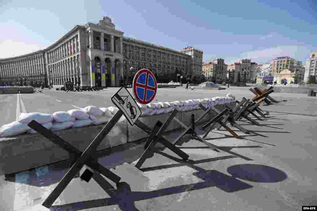 UKRAINE -- Anti-tank Czech hedgehogs in downtown Kyiv (Kiev), Ukraine