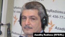 Azerbaijan -- Chingiz Sultansoy in RFE/RL's Baku studio, 02Feb2011