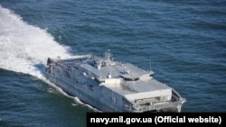 Судно обеспечения ВМС США USNS Yuma