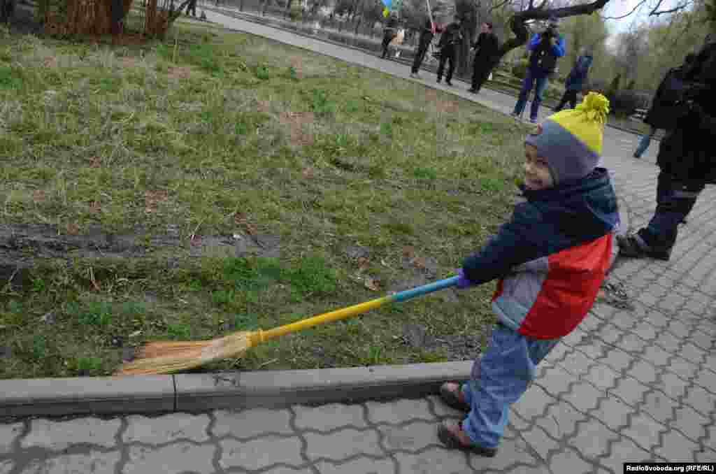 Симферопольский Горсад, 8 марта 2014 года