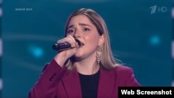 Рагда Ханиева, скриншот со страницы "Голос / The Voice Russia" в YouTube