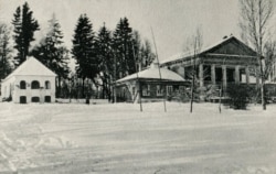 Сядзіба ў Вялікай Мысе пад Смаргонямі, 1916. Пабудаваная ў ХІХ стагодзьдзі. Разбураная рускай артылерыей у сакавіку 1917-га