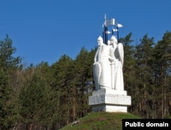 Памятник Великому стоянию на Угре в Калужской области России