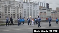 Эстафета олимпийского огня. День второй