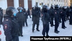 Силовики на акции в Тюмени 23 января