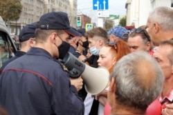 А потым іх саміх выцесьнілі з пляцоўкі