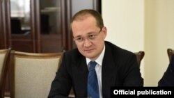 Комил Алламжонов Ўзбекистон президентининг собиқ матбуот котиби.