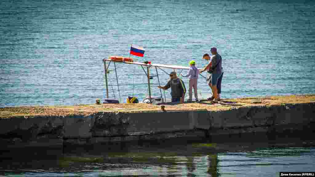 В поселке можно заказать морскую экскурсию