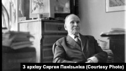 Міхась Забэйда-Суміцкі. Прага, 1972 г. Фота з архіву Сяргея Панізьніка