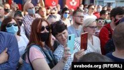 Ілюстрацыйнае фота. Пікет па зборы подпісаў за Віктара Бабарыку ў Бабруйску, 15 чэрвеня